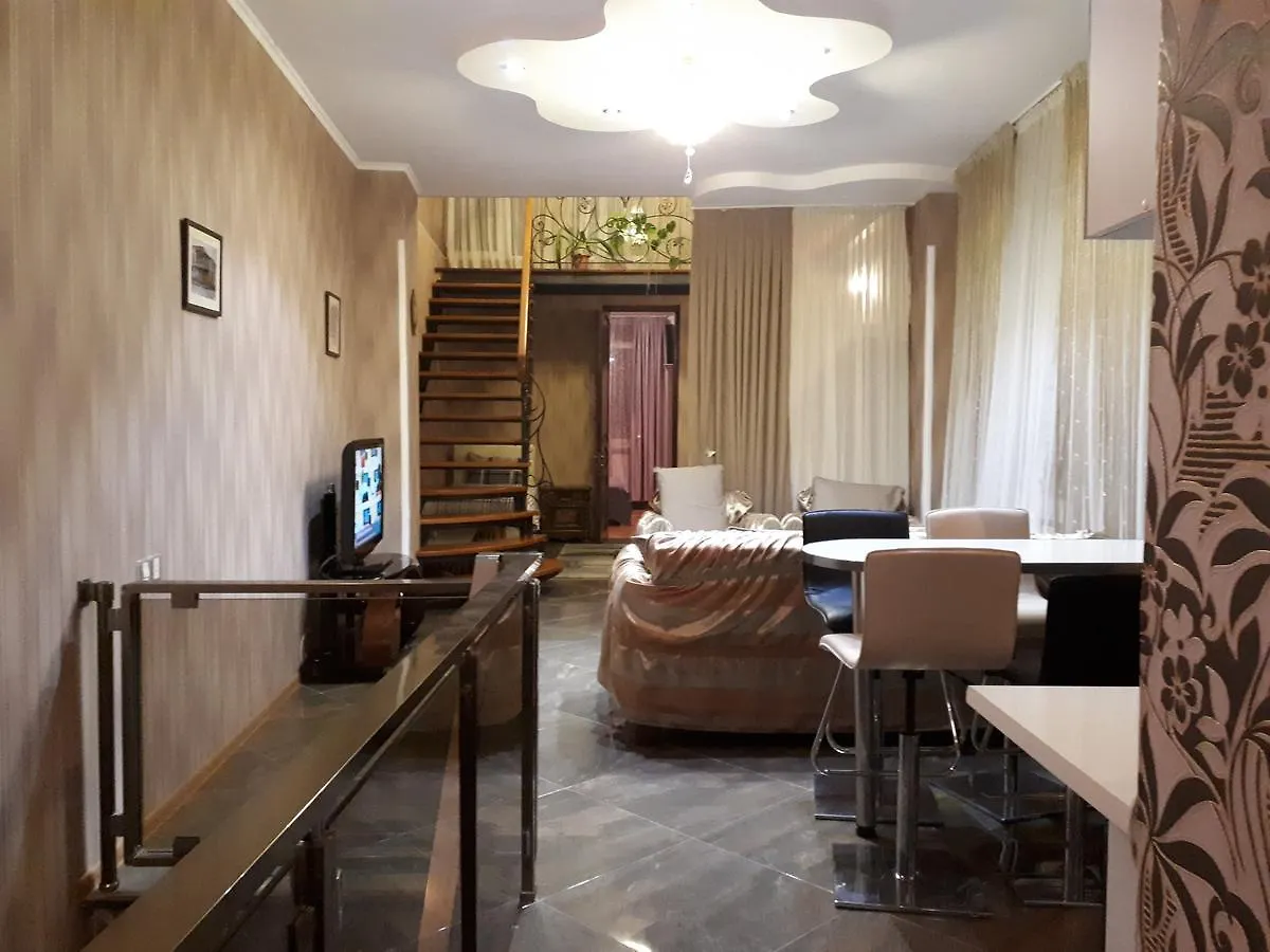 Apartment On Nikoloz Gotsitidze Str 22 Tbilisi